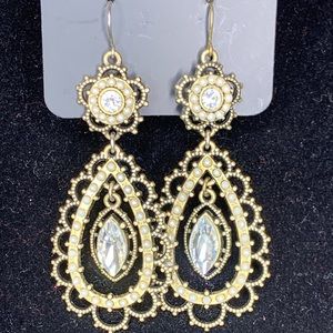 Chloe + Isabel Jewelry - ❤️Brass Deco Earrings Chloe + Isabel Jewelry - ❤️Brass Deco Earrings